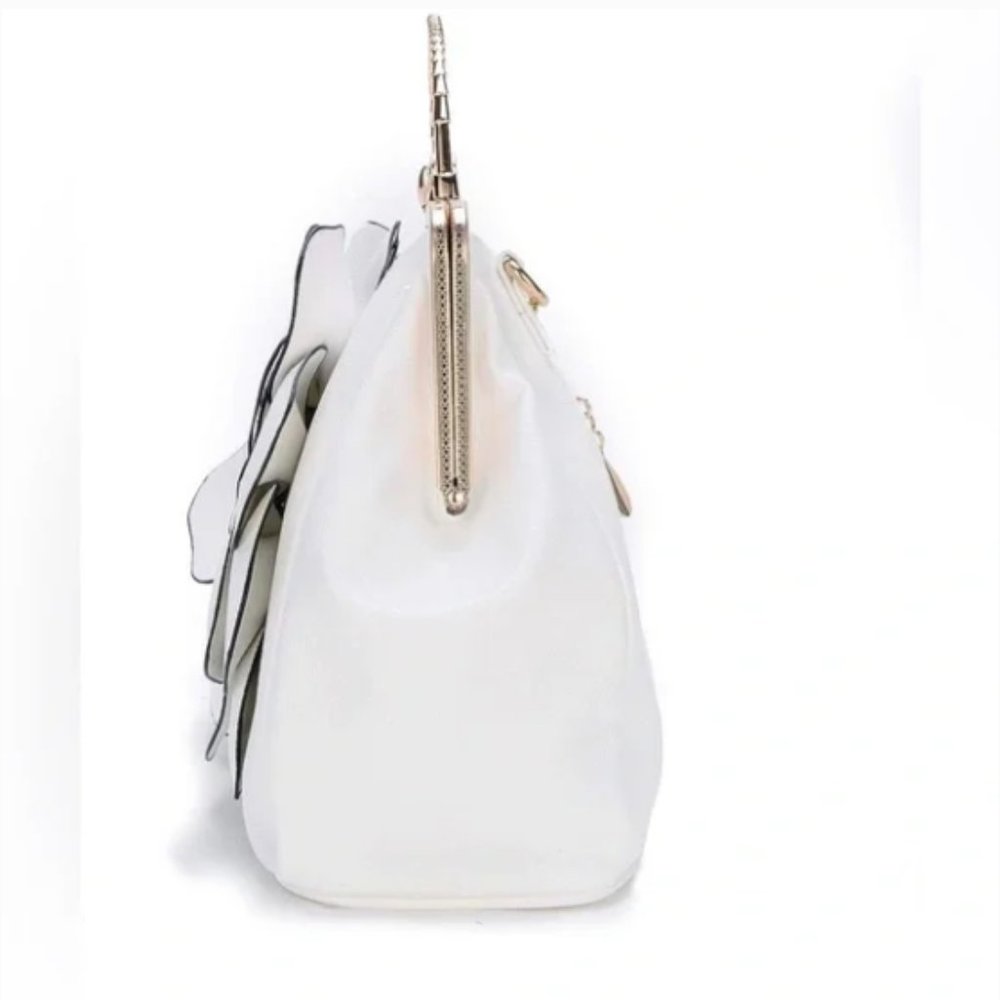 NWT WHITE Cre8tive Concepts Boutique Flower Handbag - Picture 5 of 5